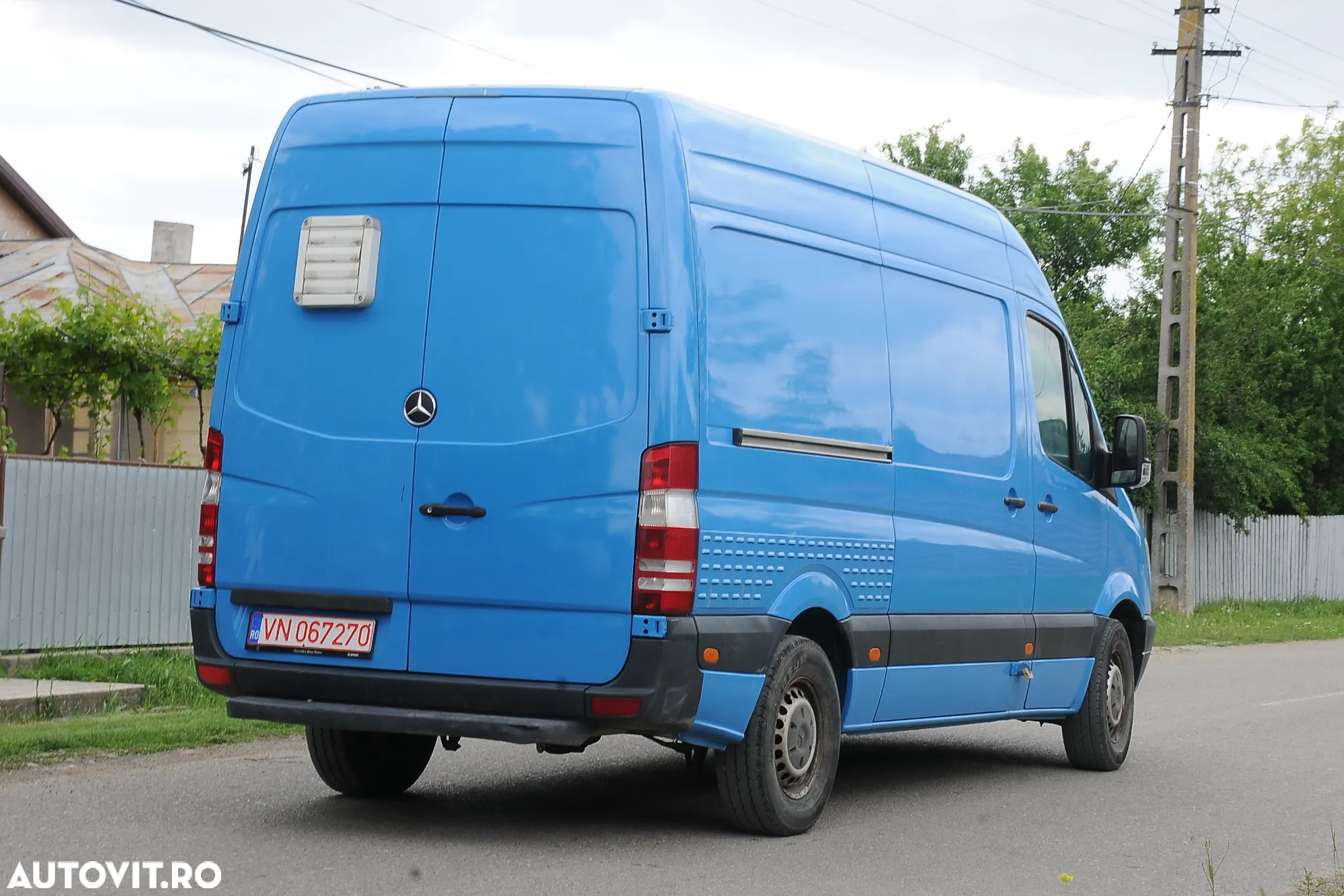 Mercedes-Benz Sprinter - 4