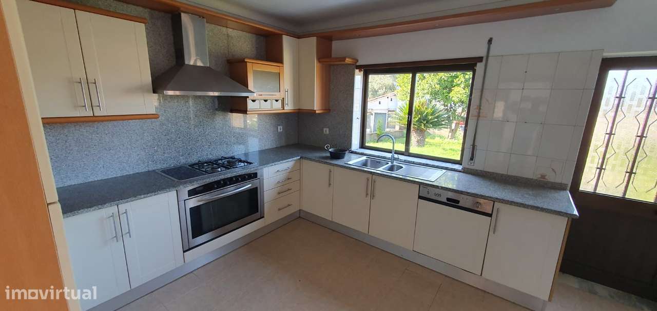 Moradia T3 com terreno - Grande imagem: 5/7