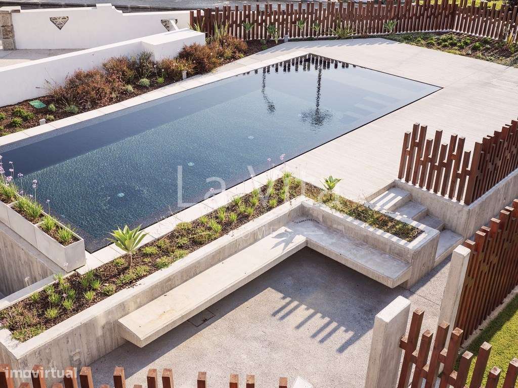 Moradia T4+1 em exclusivo condomínio privado, com vista para o mar,...-43