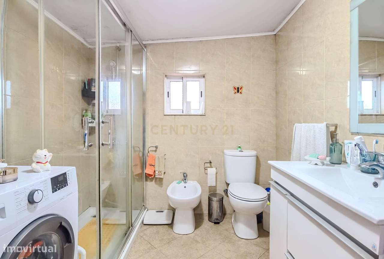 Moradia Bi-Familiar T4 Perafita-13