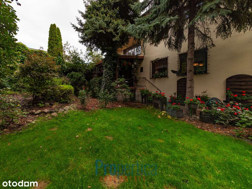 Wyjątkowy komfortowy dom pośród zieleni-7