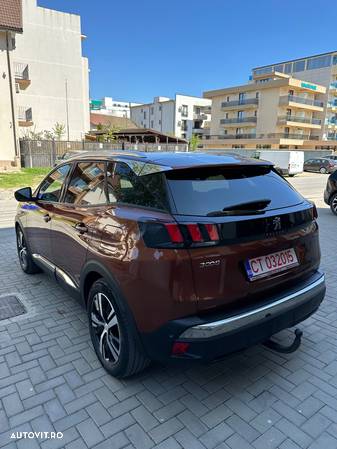 Peugeot 3008 Plug-In Hybrid 225 e-EAT8 Allure Pack - 24