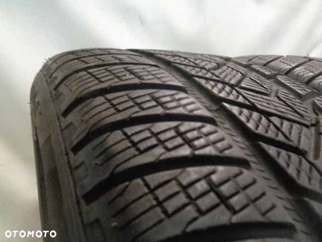 PIRELLI WINTER SOTTO ZERO 255/45R20 105V - 2