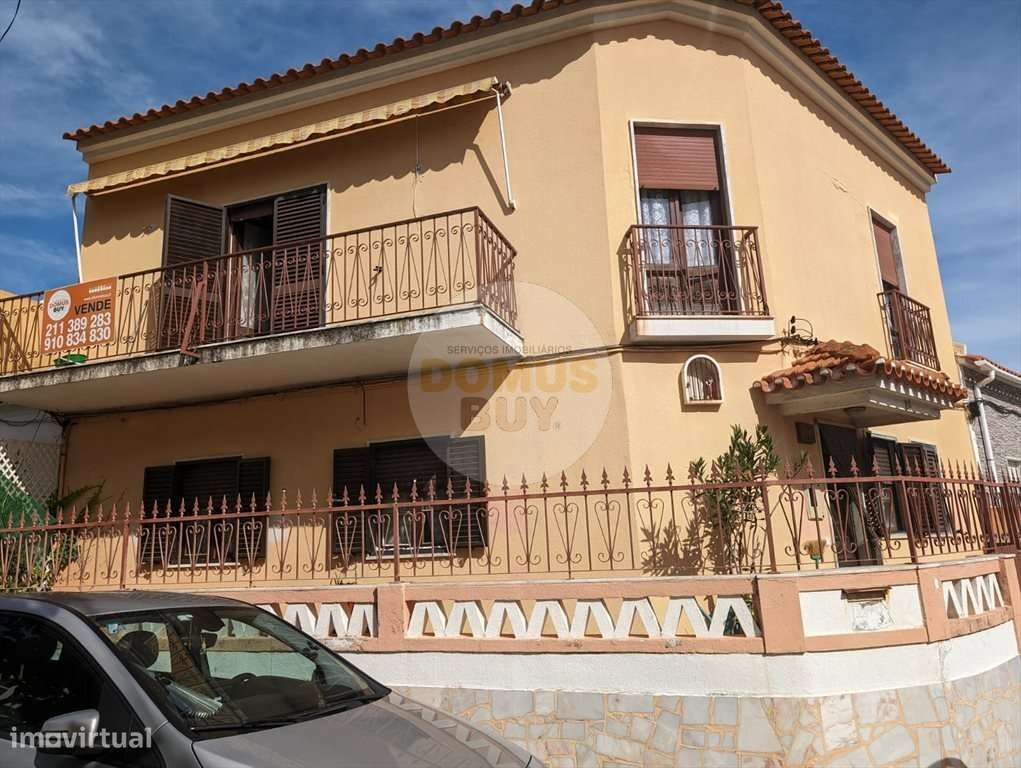 Moradia  2 pisos + sótão - 200 m da Praia- Costa da Caparica-37