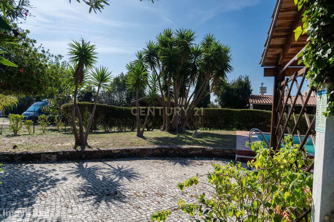 Oportunidade de investimento: edifício habitacional + piscina + terren-12