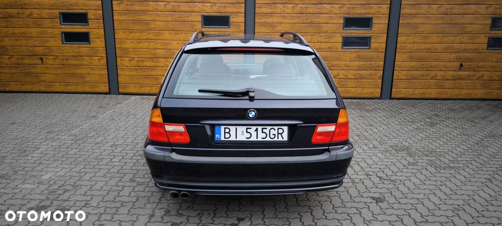 BMW Seria 3 330i - 15