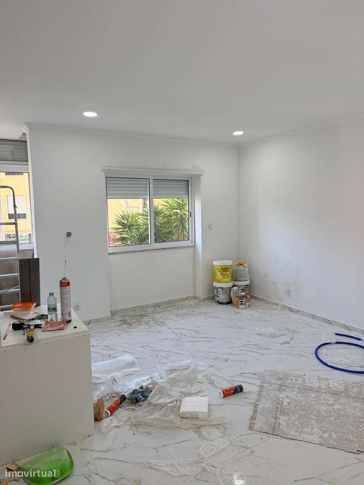 Apartamento T2 com varanda e vista cidade - Grande imagem: 5/6