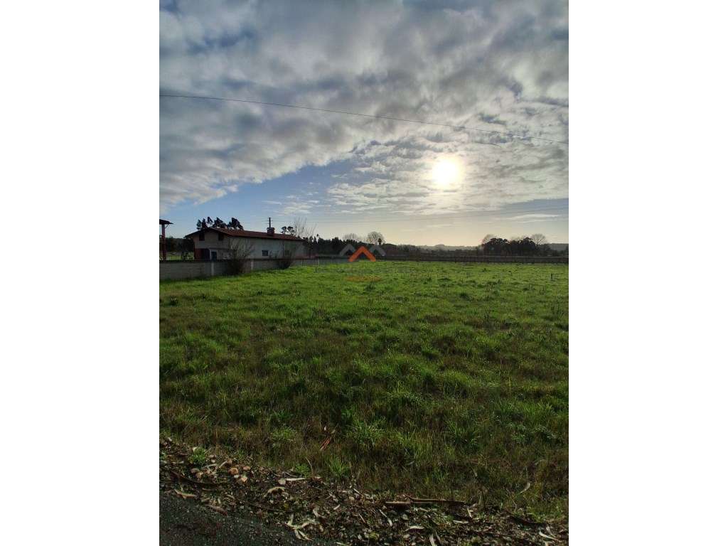 Terreno Urbanizável 710m² - Duas Frentes e Excelente Exposição Solar-9