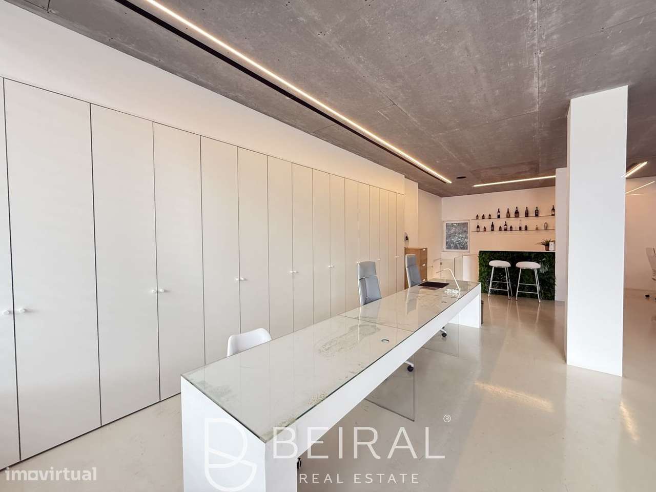 Espaço comercial espaçoso e luminoso no centro de Lisboa-3