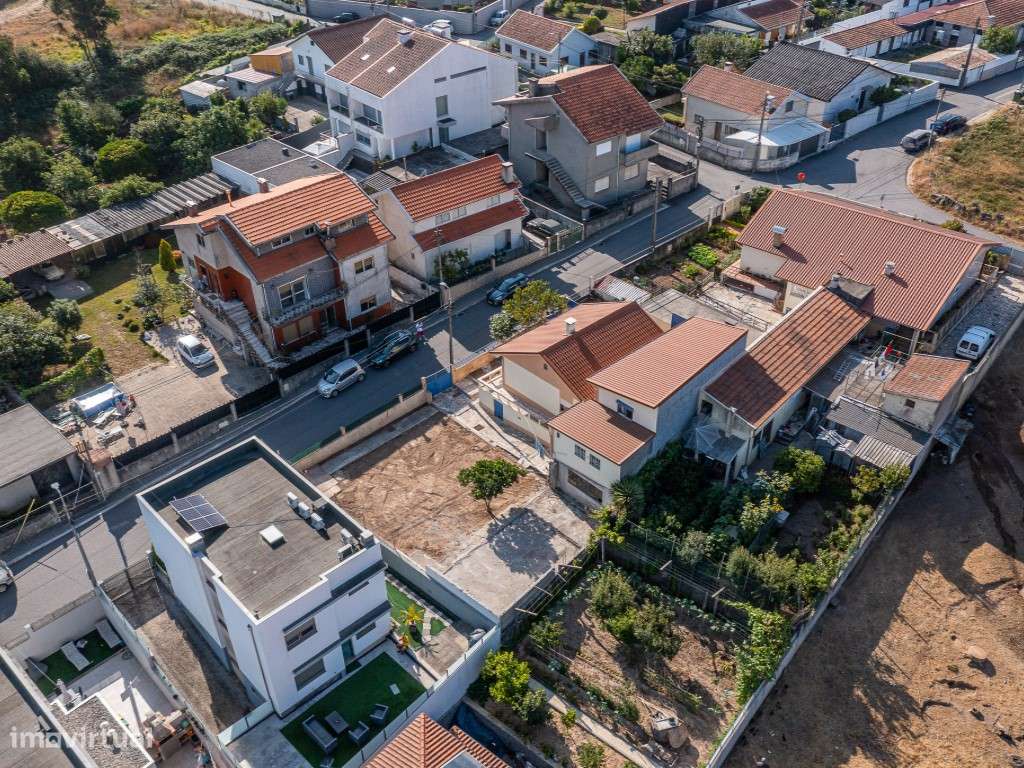 MORADIA T2+1 TÉRREA | GARAGEM | CANIDELO | VILA NOVA DE GAIA-5