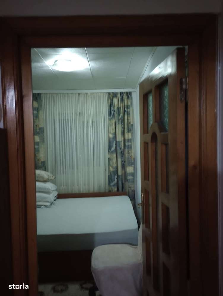 Apartament 3 camere zona Bucovina , etaj 3 , semimobilat - Imagine principală: 4/5