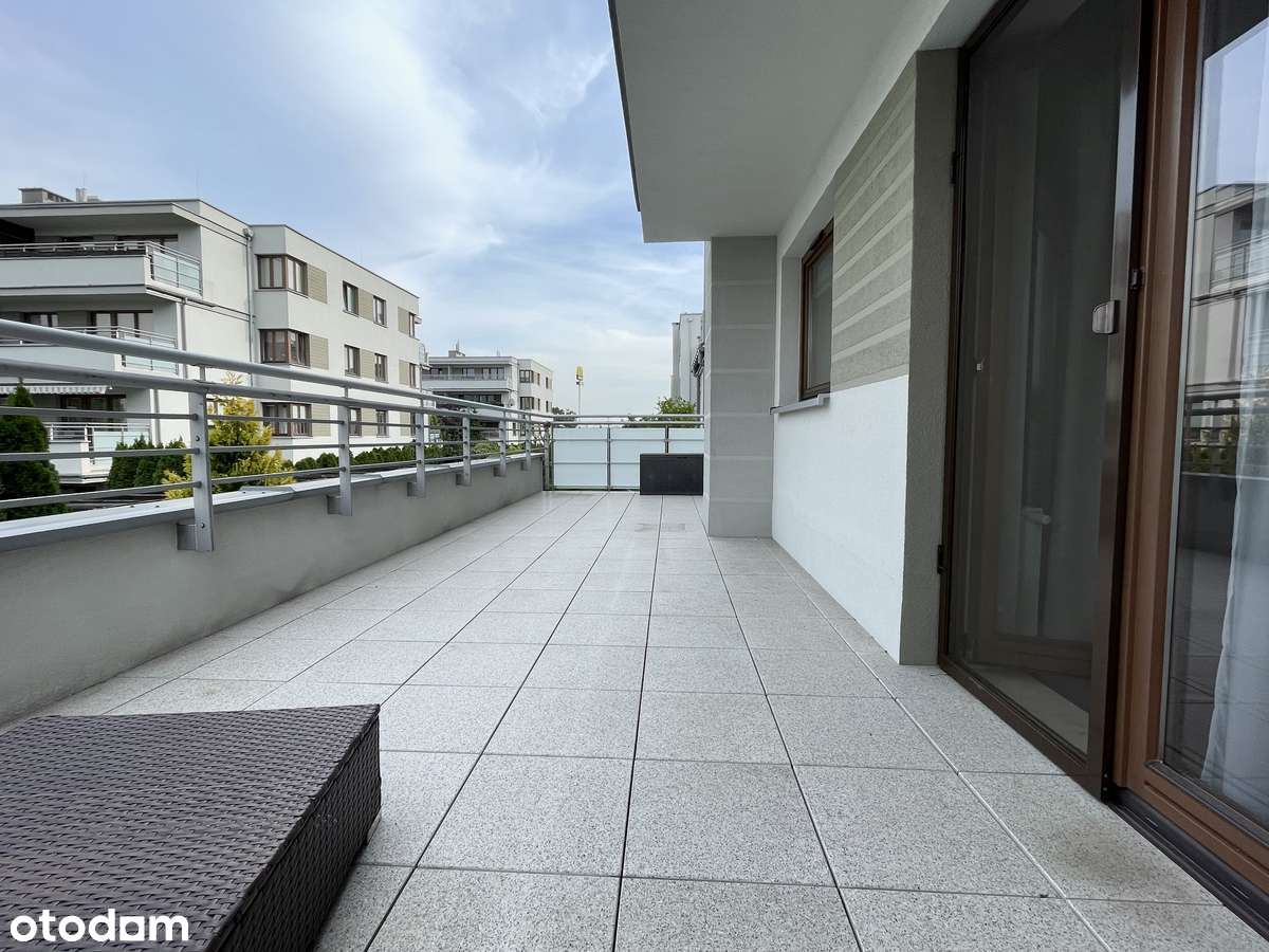 Przytulne mieszkanie z 26-metrowym tarasem - Pełny obrazek: 2/8