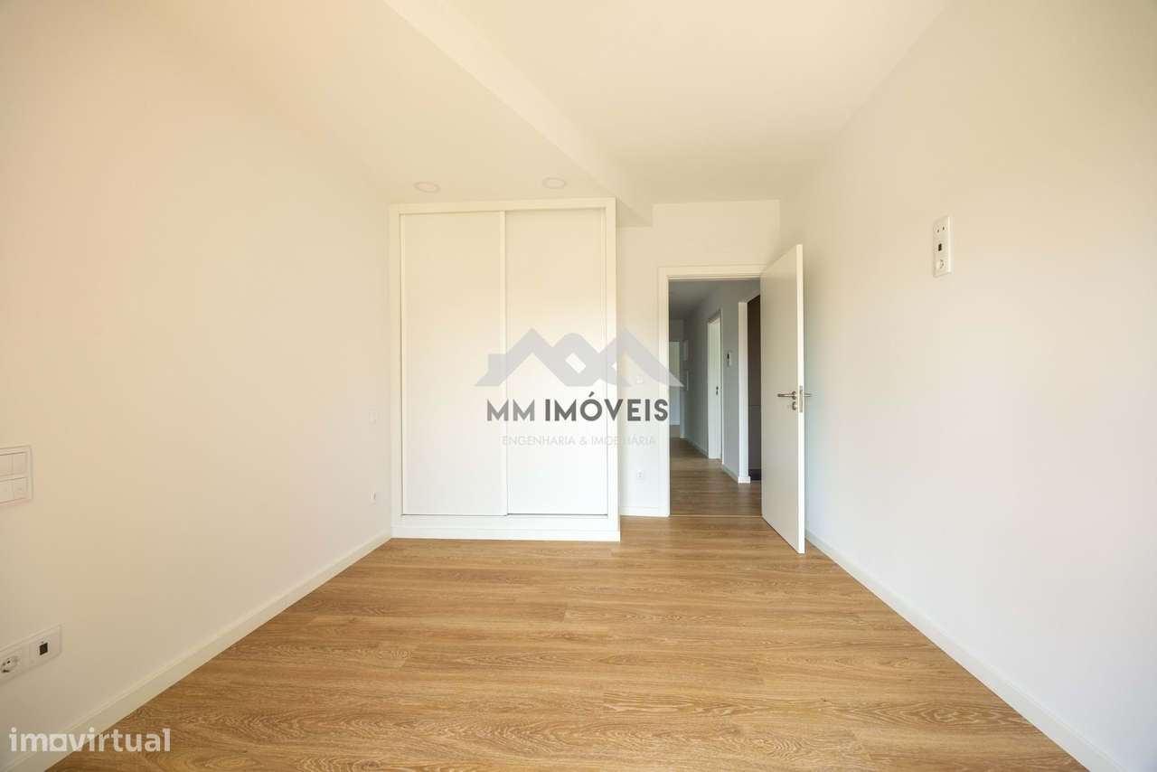 Apartamento T2 | NOVO | Argoncilhe | Suite | Lugar de garagem dois car - Grande imagem: 5/28