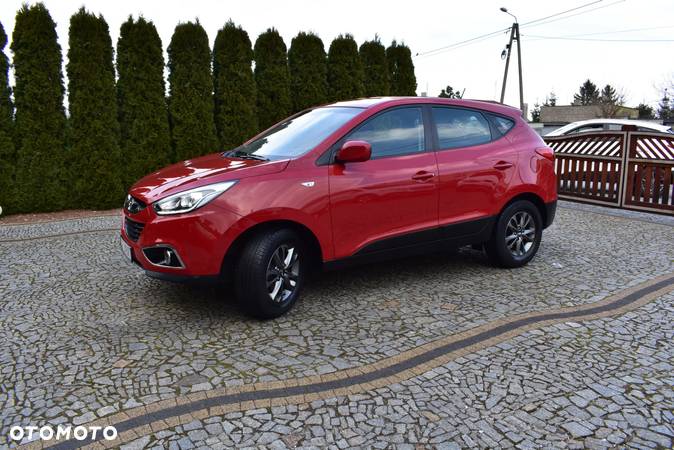 Hyundai ix35 1.6 2WD Fifa World Cup Edition - 2