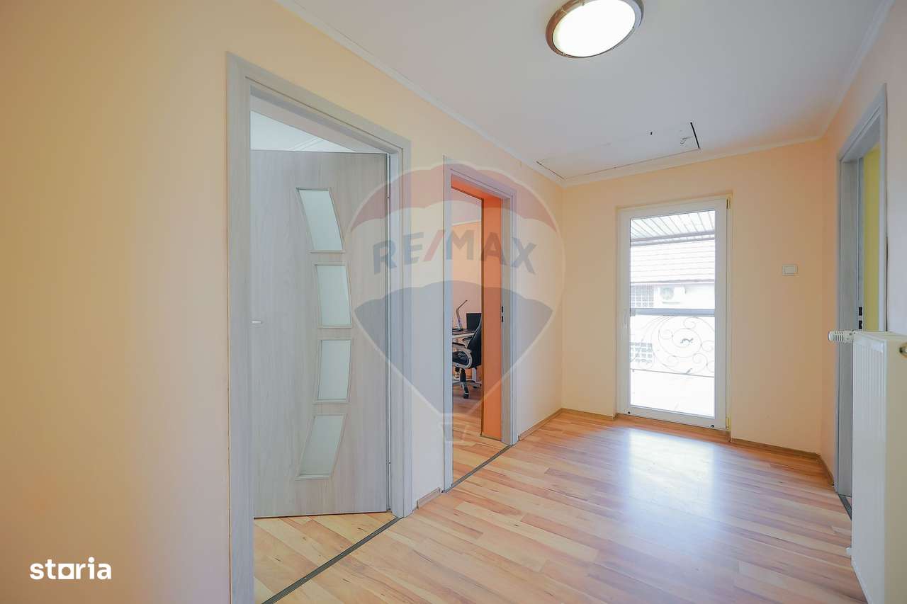 Casă familie mare Episcopia, 6 camere, garaj, curte 500 mp, de vânzare-16