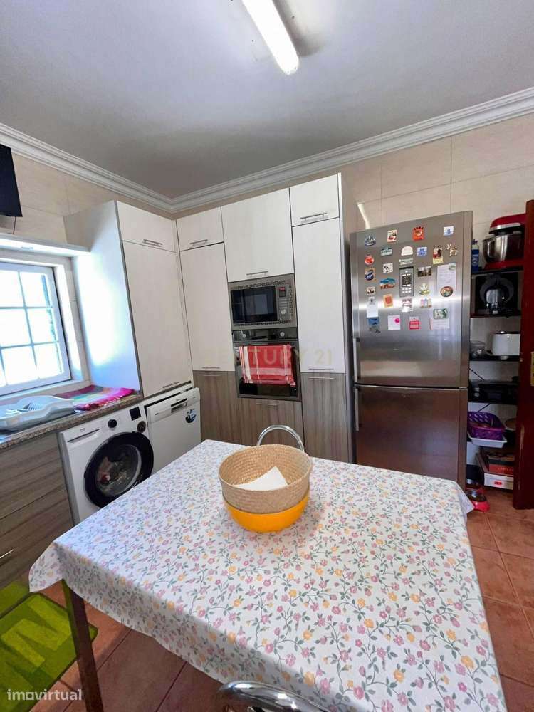 Moradia T2+2 Térrea com Piscina, Anexo de 50 m² e Lote de 1.690 m²-23