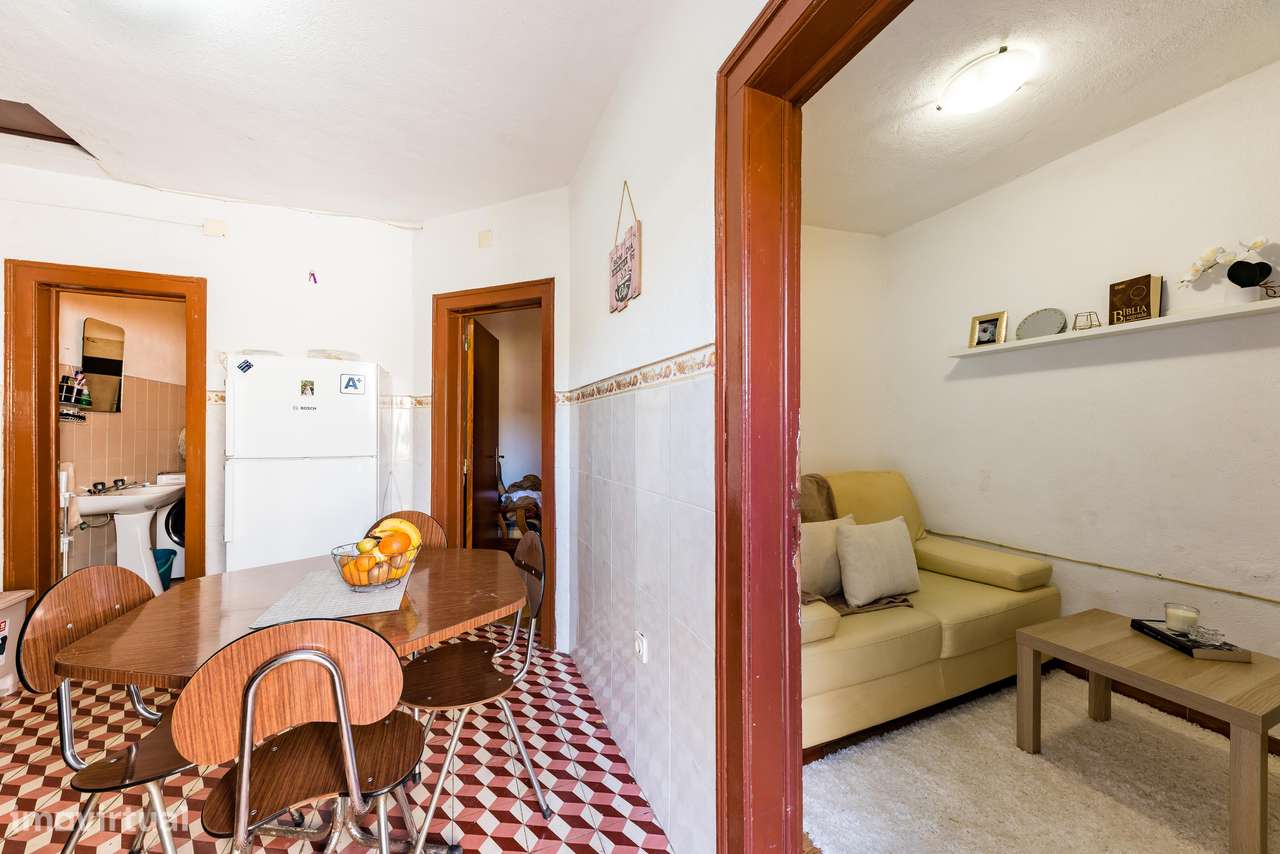 MORADIA T1 + ANEXOS E TERRENO | BEMPOSTA | ABRANTES-27