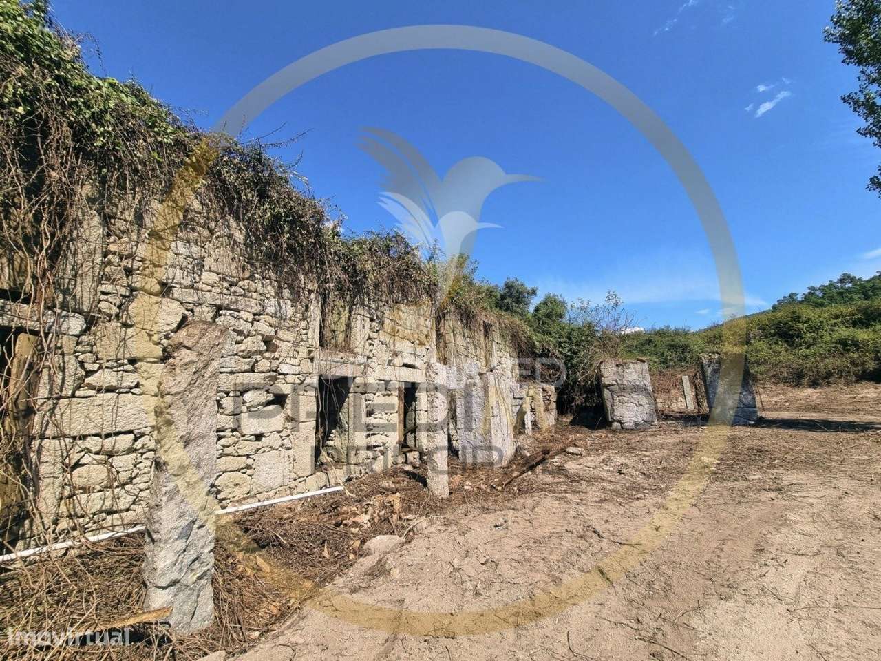 Terreno com ruina - Póvoa de Lanhoso - Grande imagem: 5/16