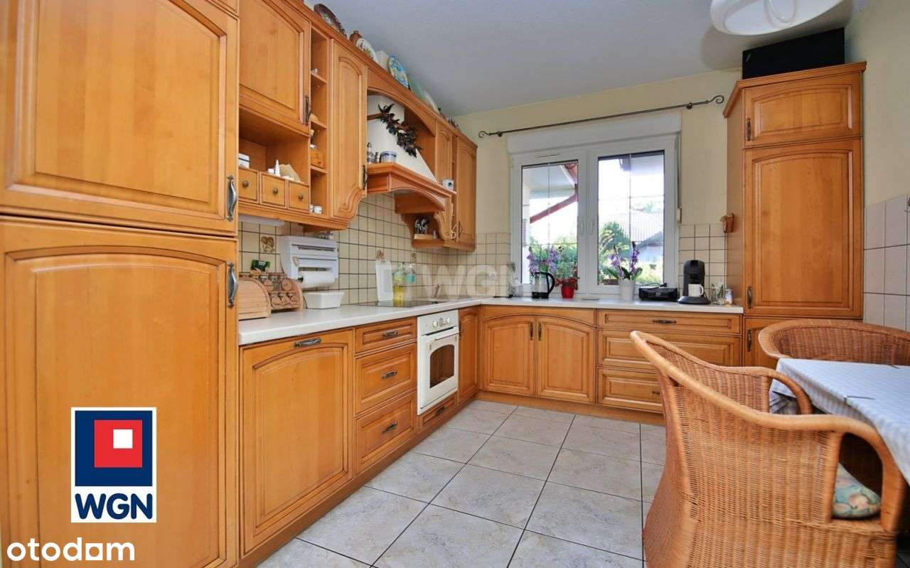 Gotowy do zamieszkania dom w spokojnej okolicy | C-6