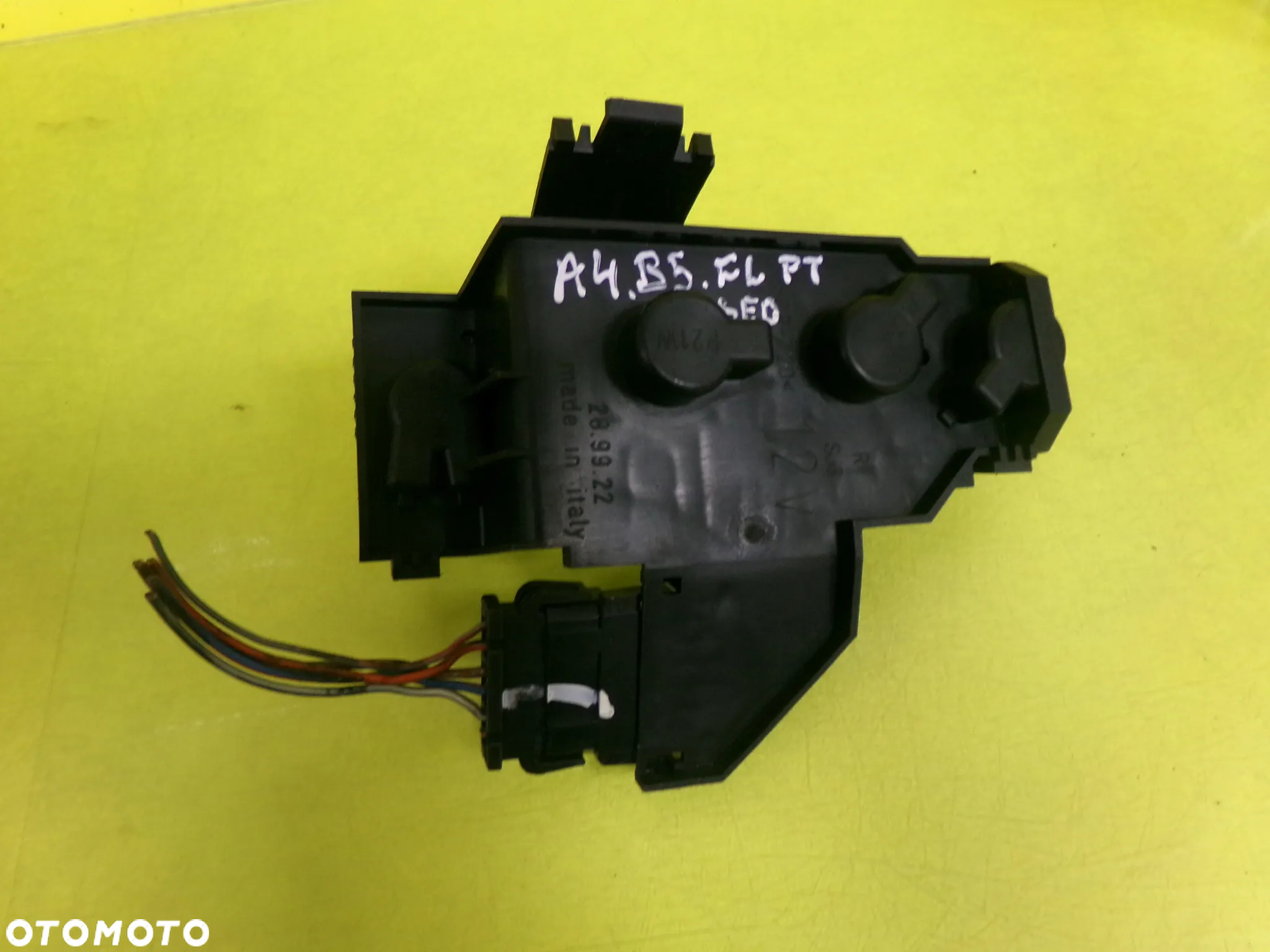 WKŁAD LAMPY PRAWY TYŁ AUDI A4 B5 LIFT SEDAN NR354 - 4