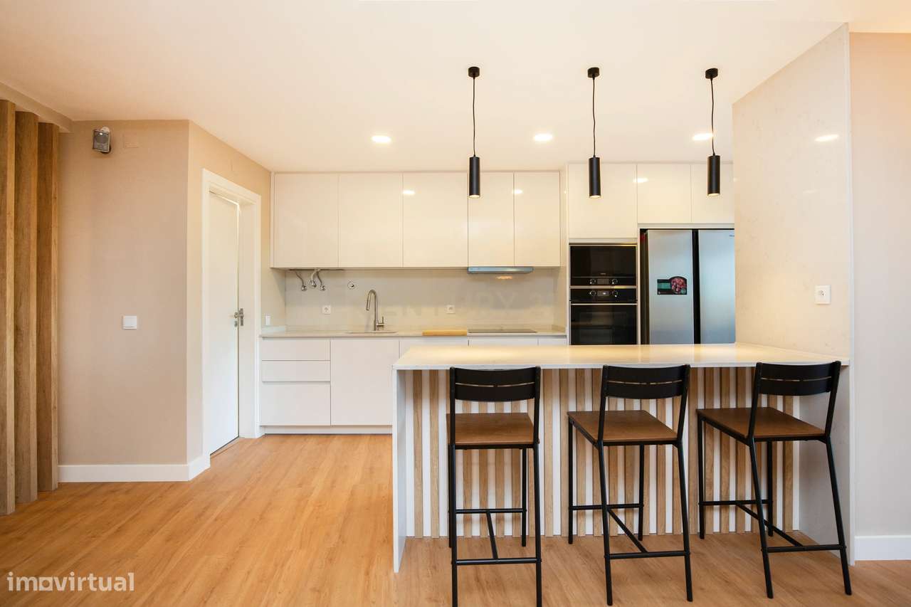 Apartamento T3 Remodelado na Exclusiva Quinta da Graciosa, Estoril - Grande imagem: 4/21