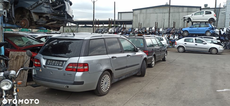 Fiat Stilo Kombi 1,9 jtd Auto z przeznaczeniem na części - 1