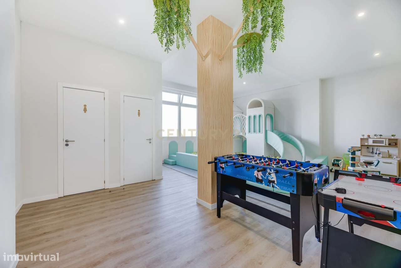 Oportunidade única para adquirir uma loja totalmente remodelada em Lis-13