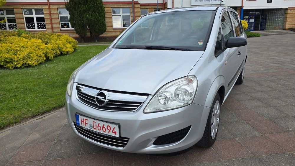 Opel Zafira B 2009