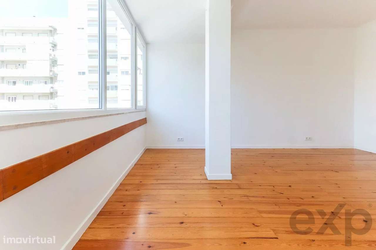 Apartamento T3 Remodelado em Alvalade - Grande imagem: 4/14