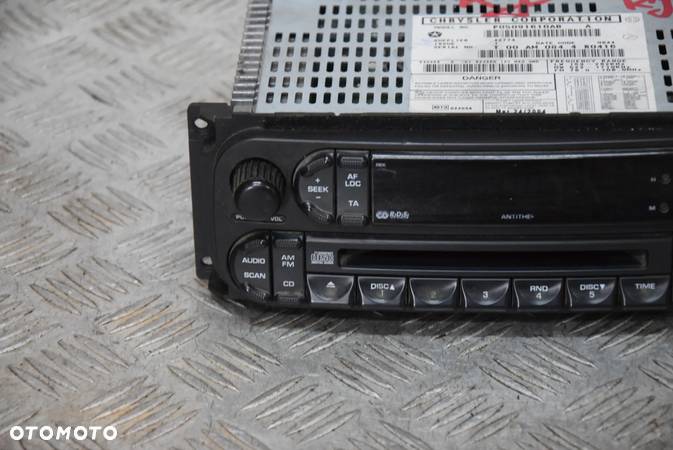 JEEP CHEROKEE KJ RADIO - 2