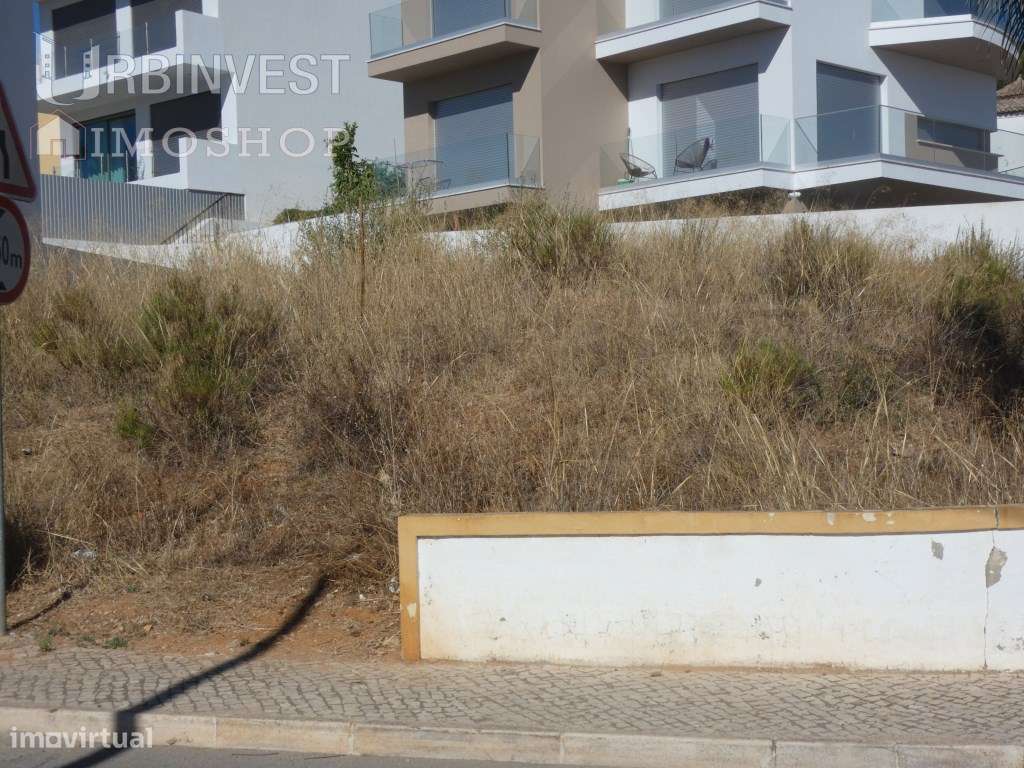 Lote urbano para construção de moradia, com ou sem armazém em Estôm... - Grande imagem: 4/15