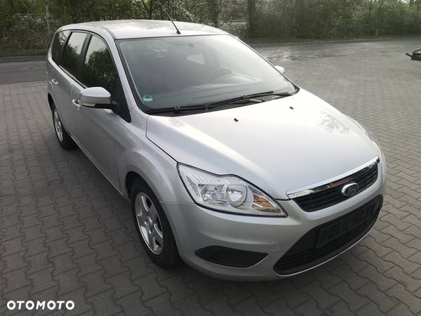 Ford Focus 1.6 Ti-VCT Sport - 2