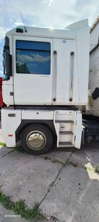 Renault MAGNUM DXI460 - 4