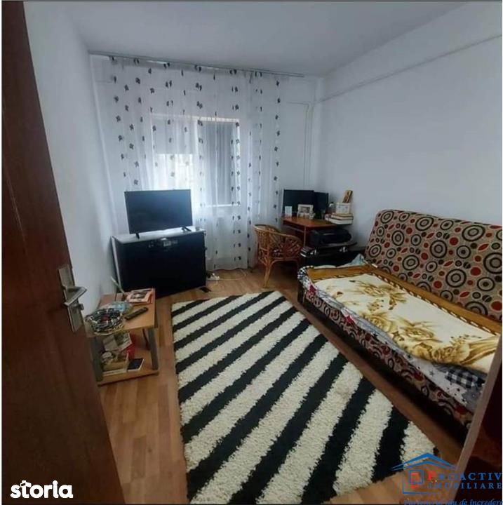 Burdujeni apartament 4 camere cu centrala (4C-841)