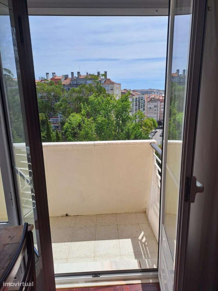 Quarto - localizado em Benfica Lisbon - Grande imagem: 3/10