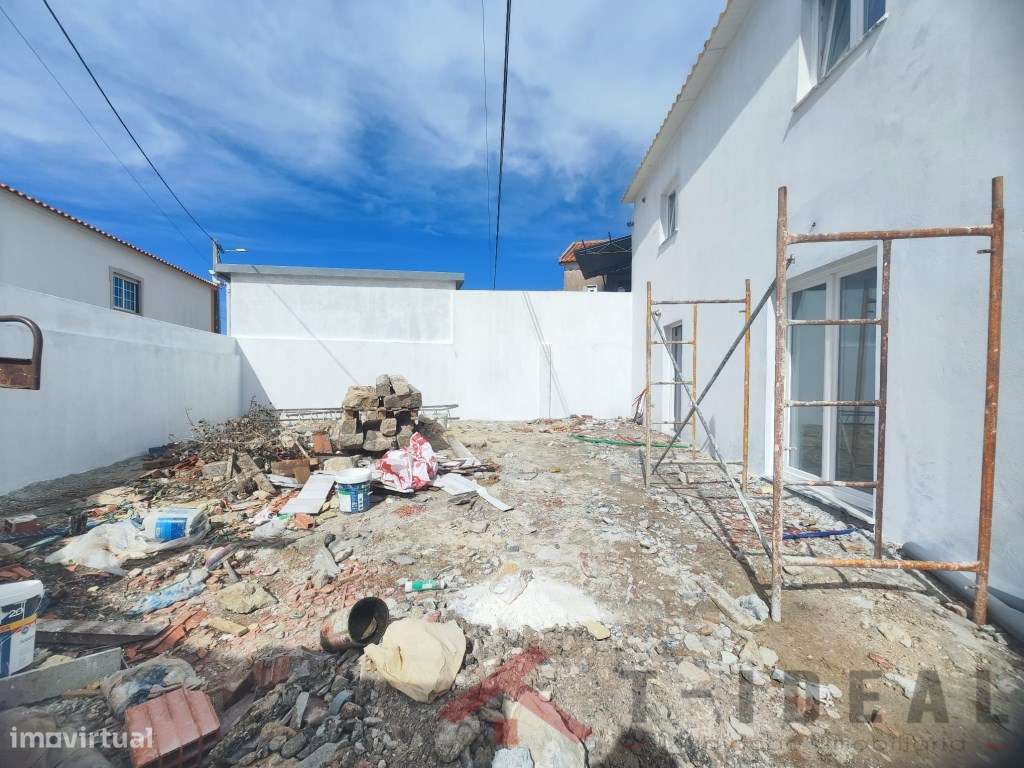 Moradia T3 Renovada com Logradouro - Grande imagem: 5/16