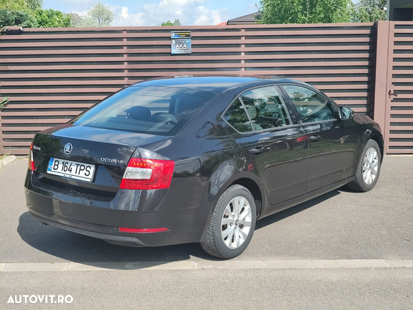 Skoda Octavia 1.6 TDI Style - 3