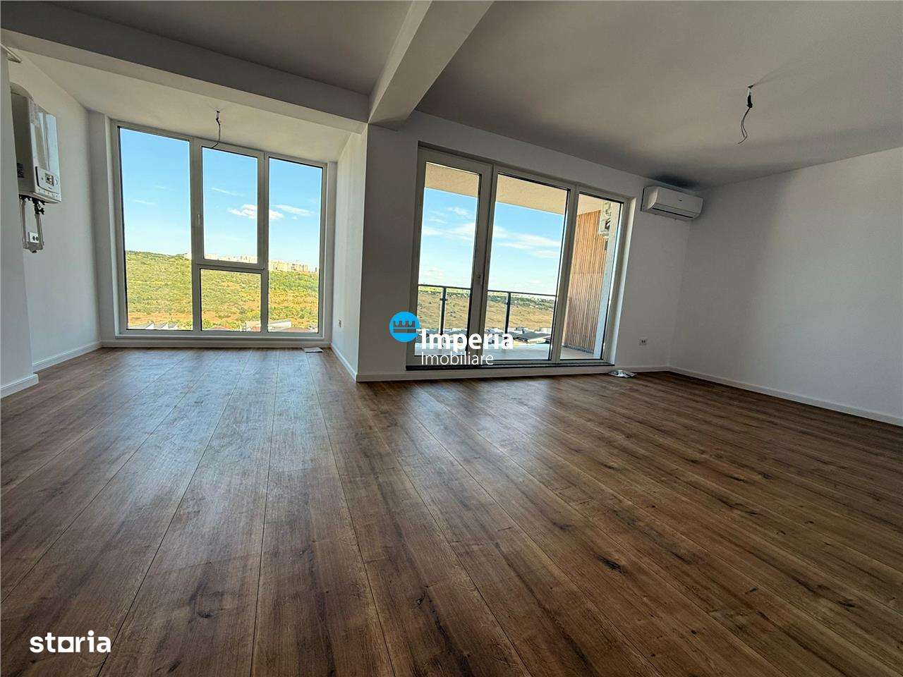 Apartament 3 camere 75,5 mp Rediu,parcare inclusa - Imagine principală: 5/12