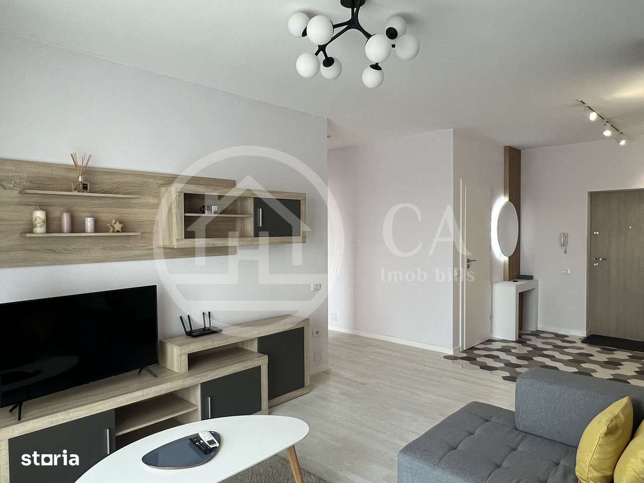 Apartament lux cu 3 camere de inchiriat in zona Spitalul Judetean Orad - Imagine principală: 2/15