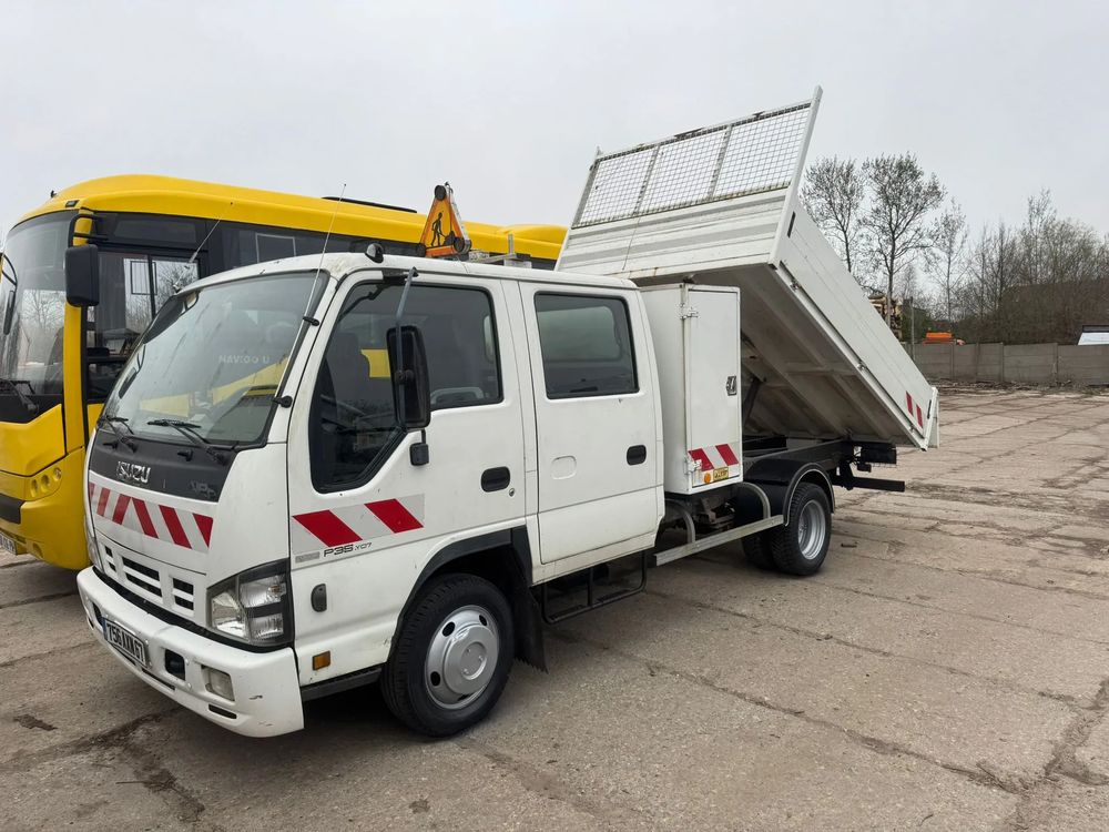Isuzu NPR 2007