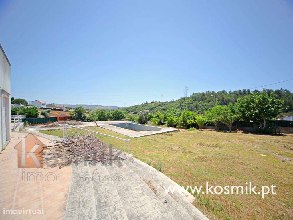 Moradia bifamiliar de Luxo para recuperar V5 + V5 :: Bucelas - Lour... - Grande imagem: 5/60