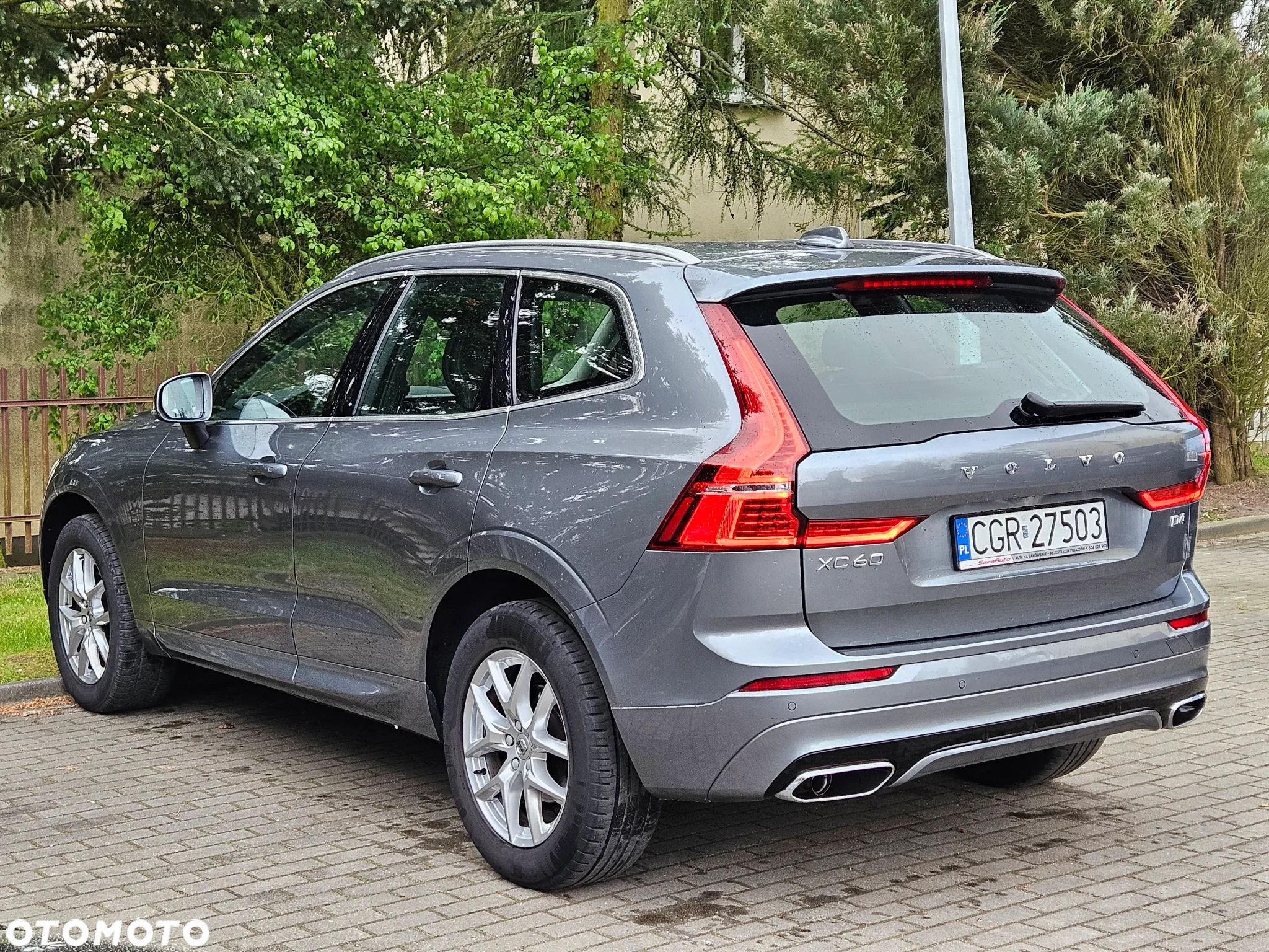 Volvo XC 60 D4 Geartronic Momentum Pro - 4