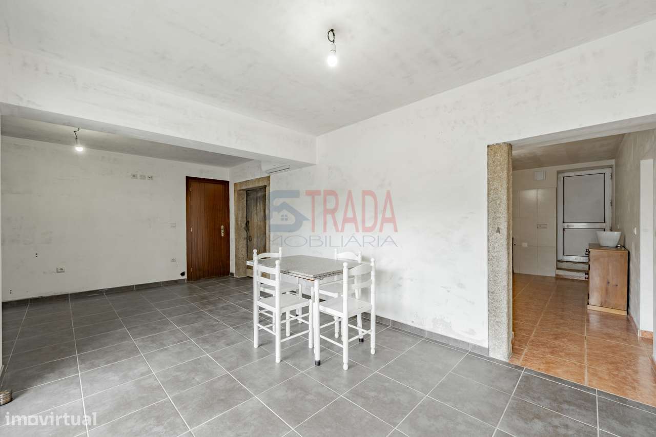 Venda moradia individual T4, localizada em Parada de Gatim - Vila V...-16