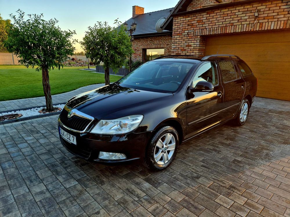 Skoda Octavia II (2004-2013) 2.0 TDI DPF DSG FAMILY 2011