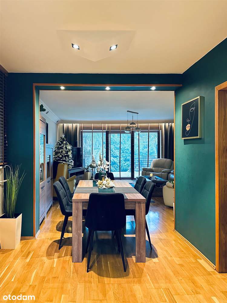 Przestronny, solidny dom po remoncie z ogrodem.-5