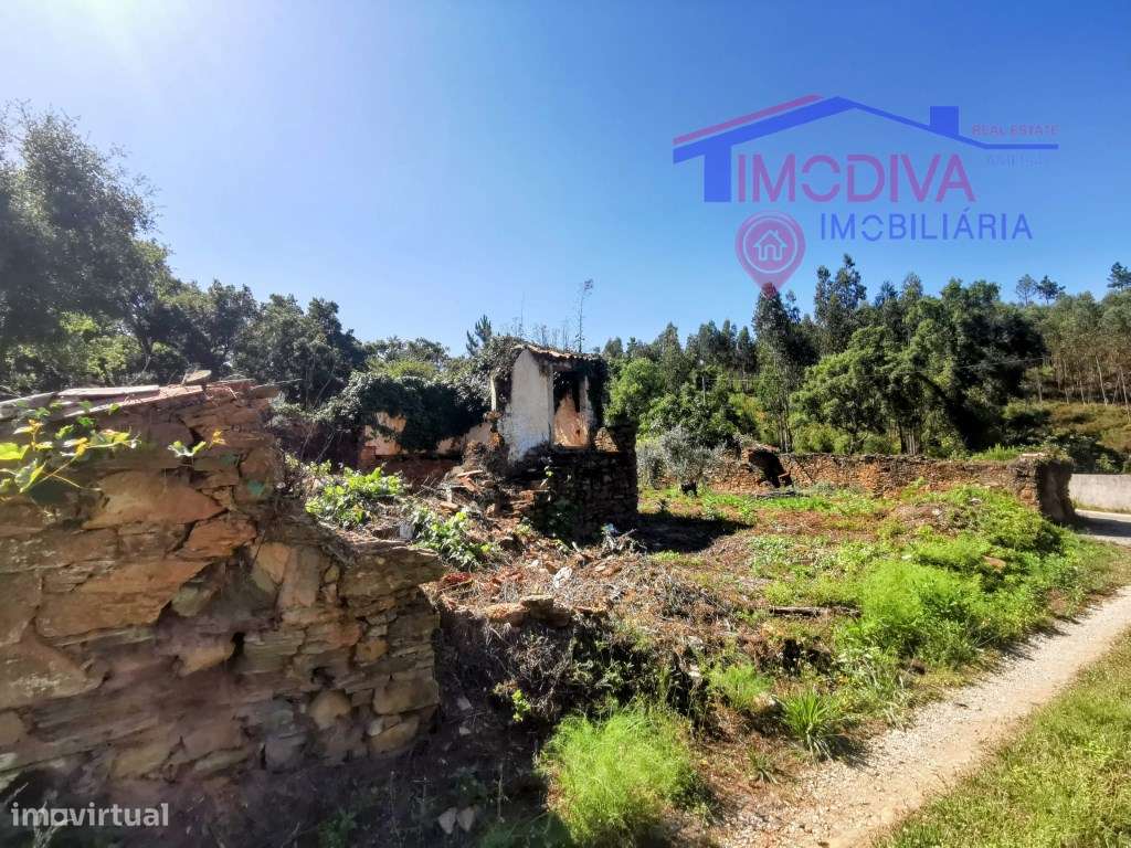 Casa de campo T1 para reconstrução na freguesia da Graça - Grande imagem: 4/10