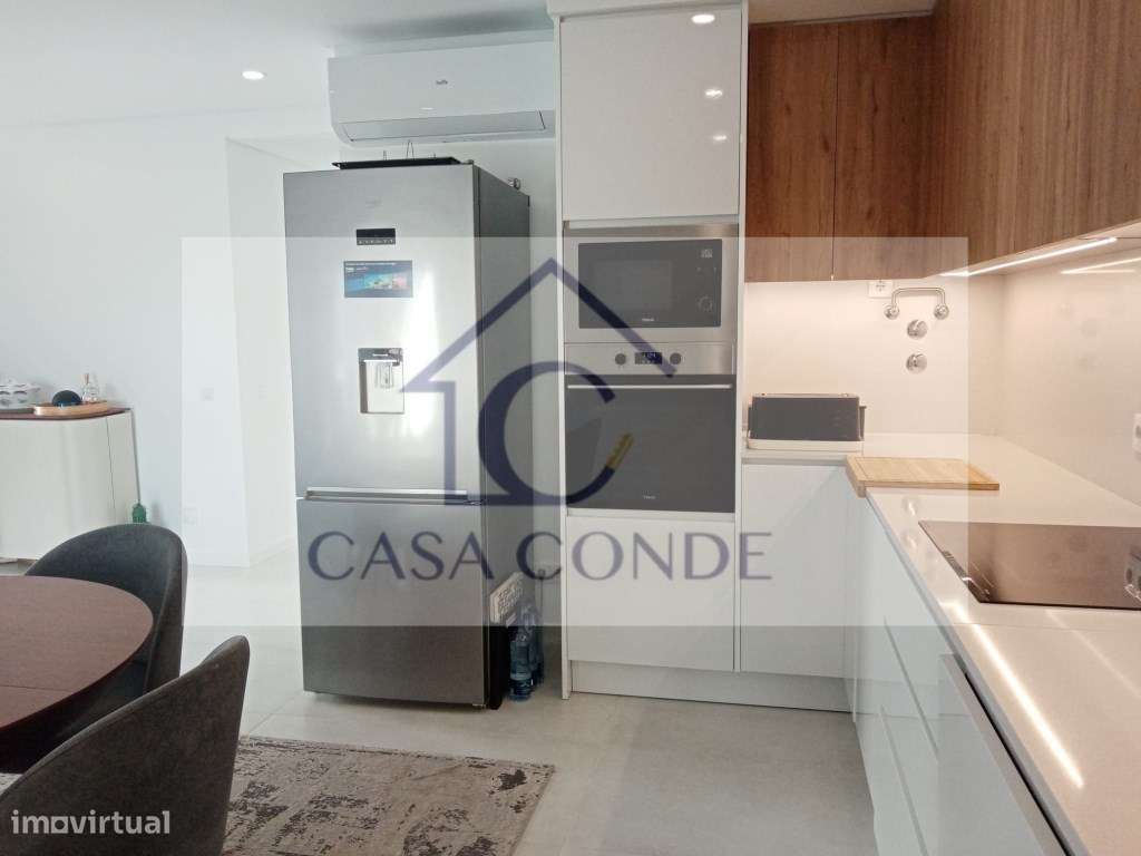 Moradia Geminada T3+1 Térrea Semi-Nova - Grande imagem: 2/27