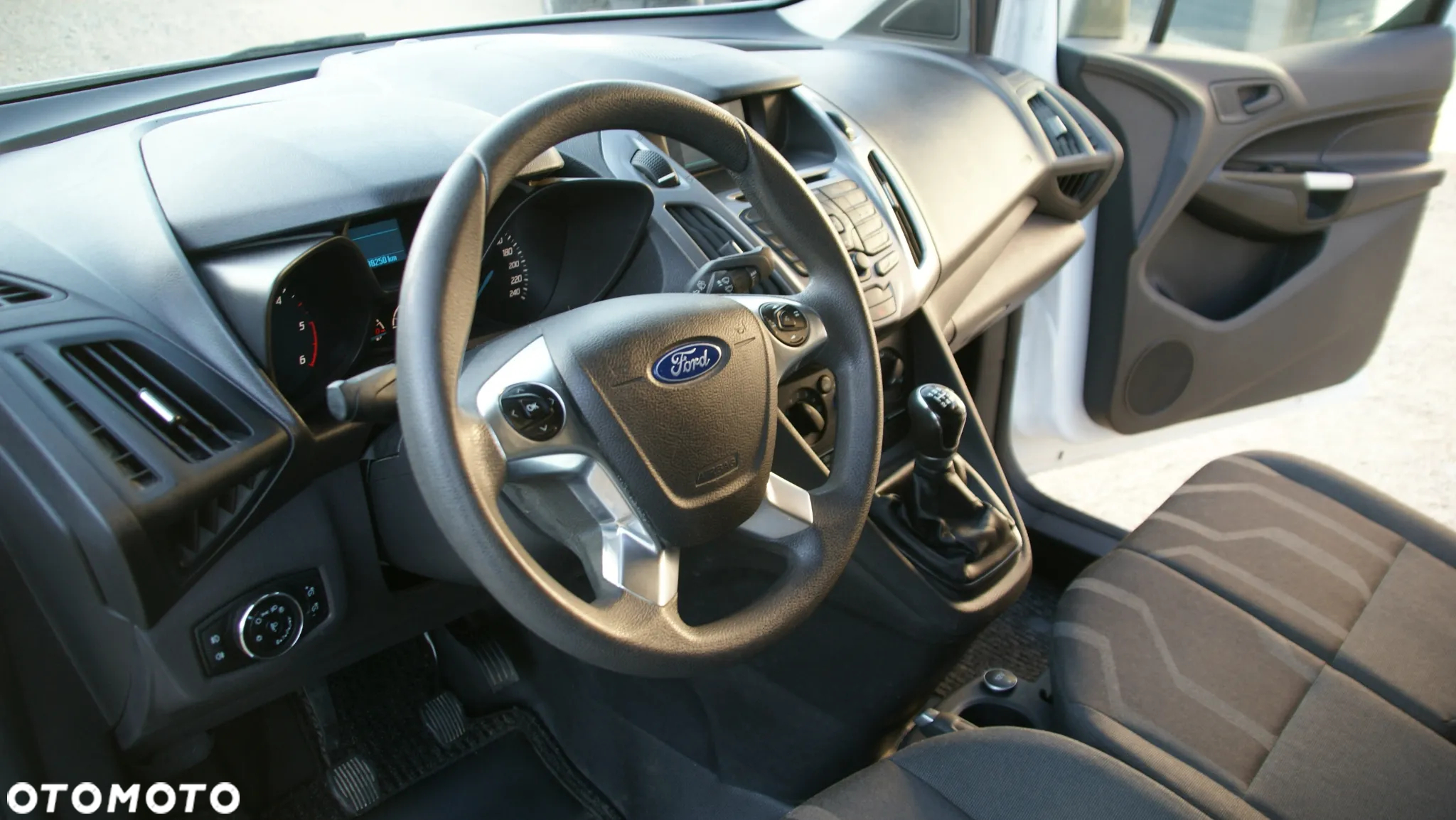 Ford Connect - 20