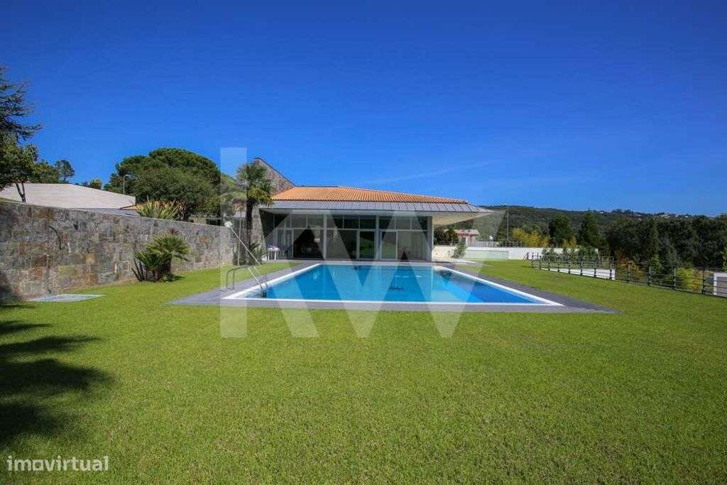 ** Moradia de Luxo a 2 min Centro de Coimbra | 6800m2 Terreno | 5 suít - Grande imagem: 4/60