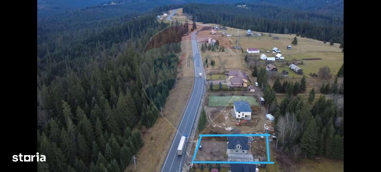 Casă / Vilă cu 8 camere de vânzare-0